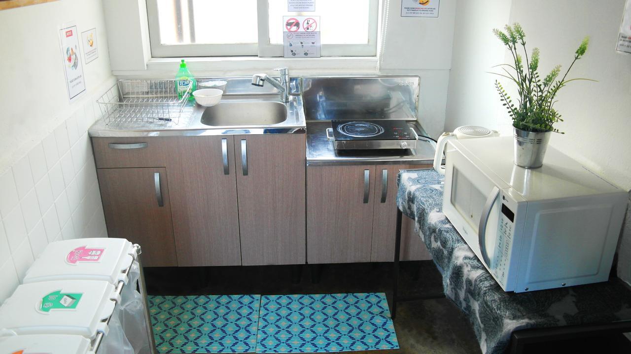 Fnstay Muslim Friendly Guesthouse Сеул Екстер'єр фото